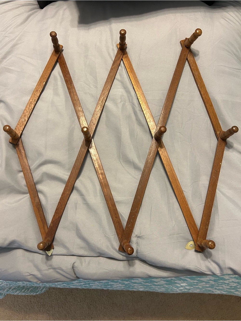 Vintage wooden expandable peg rack